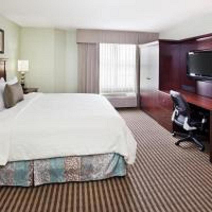 Holiday Inn Express Hotel & Suites Atlanta Buckhead By Ihg Exteriör bild