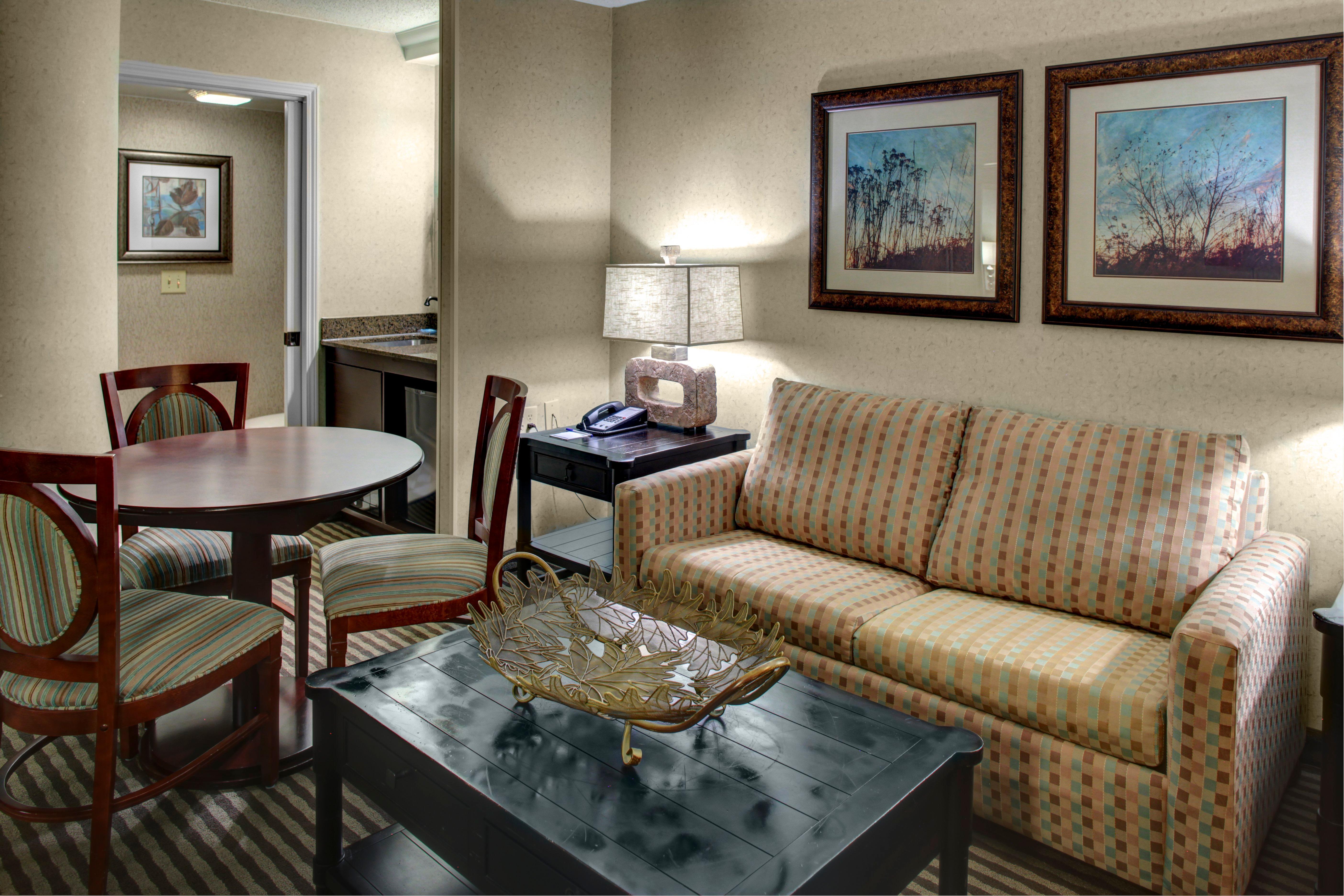Holiday Inn Express Hotel & Suites Atlanta Buckhead By Ihg Exteriör bild
