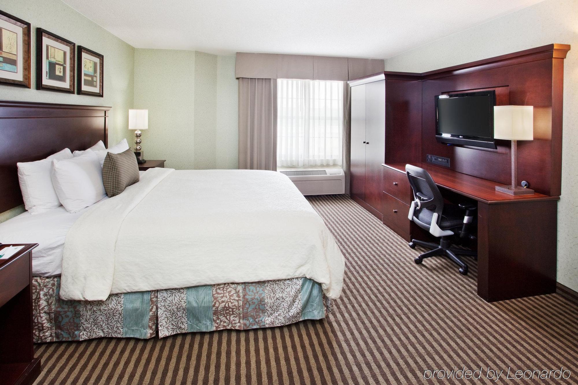 Holiday Inn Express Hotel & Suites Atlanta Buckhead By Ihg Rum bild