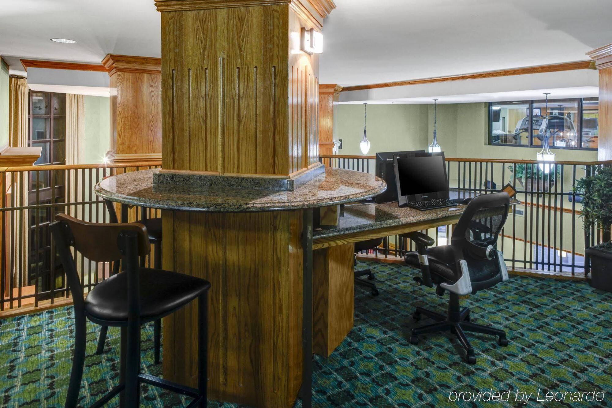 Holiday Inn Express Hotel & Suites Atlanta Buckhead By Ihg Exteriör bild
